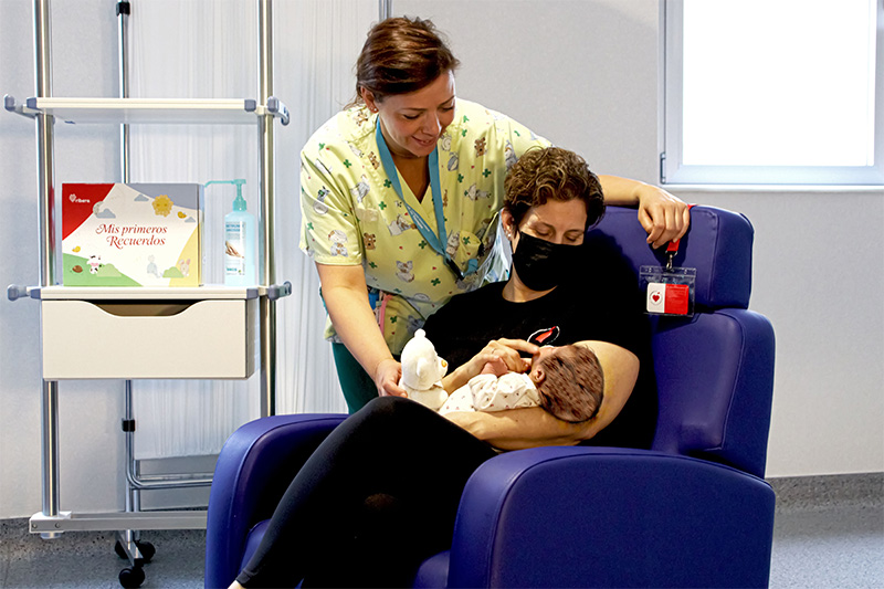 El Hospital público Universitario de Torrejón y Mamás en Acción, unidos para acompañar a los niños más vulnerables durante su hospitalización
